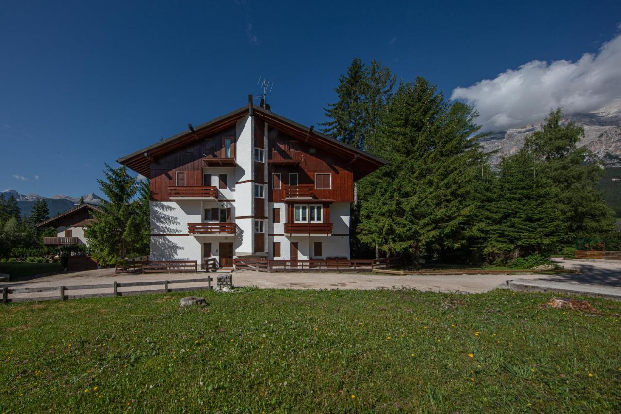 Cortina-House Daire Cortina dʼAmpezzo Dış mekan fotoğraf